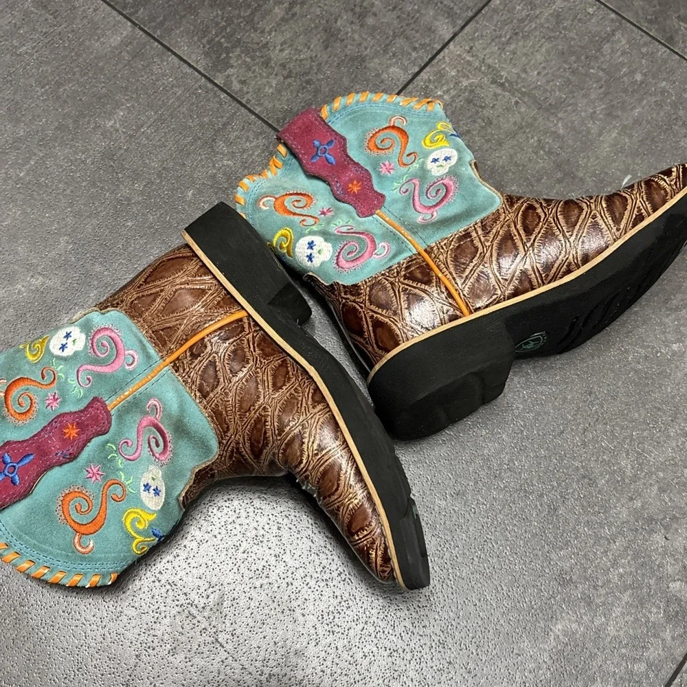 Ariat Fatbaby Leather Embroidered Cowboy Boots Pink Ostrich Print Skulls 10.5 - Picture 5 of 6